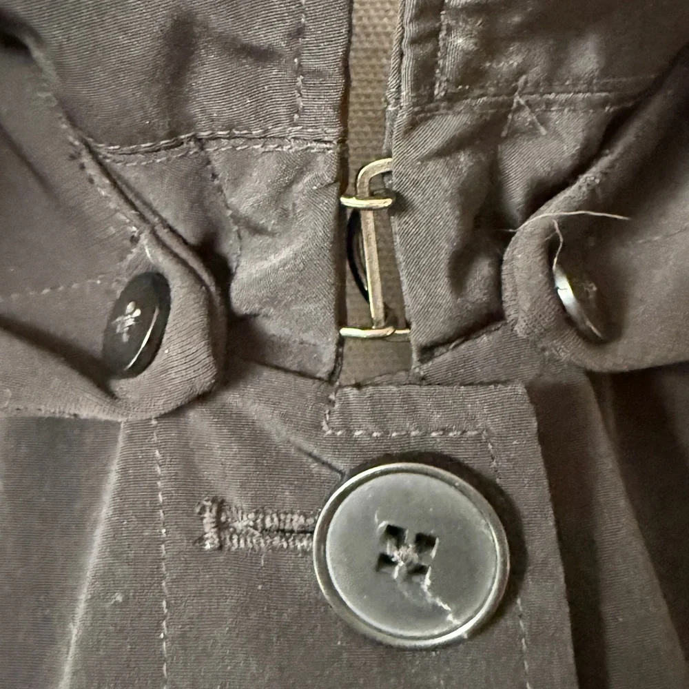 VTG London Fog Women's Black Lightweight Trench Coat - Picture 11 of 13